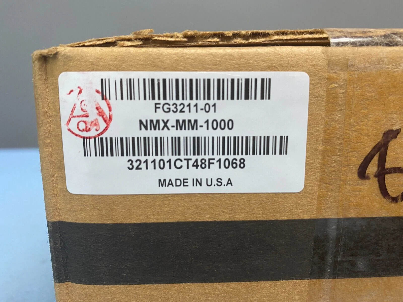 AMX / FG3211-01 / NMX-MM-1000 Enzo Collaboration & Presentation Device - Image 3