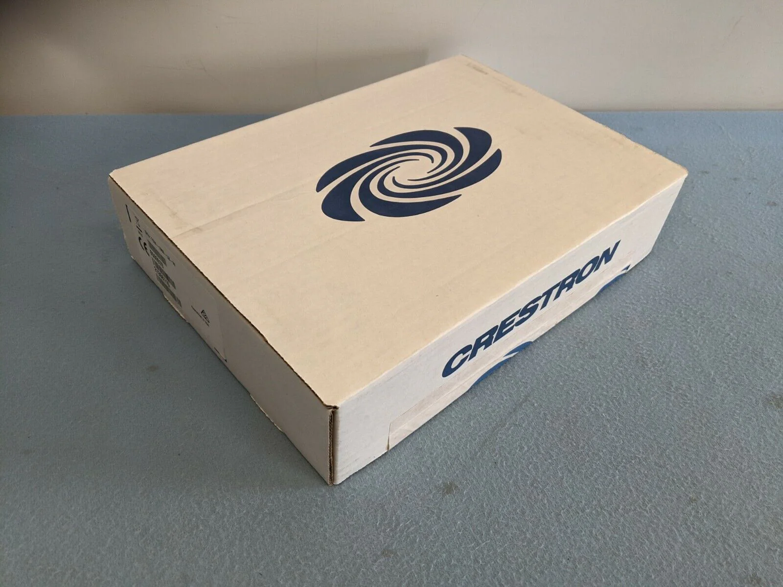 Crestron TSW-1060-LB-W 6509987 Room Availability Light Bar for TSW-1060 - Image 3