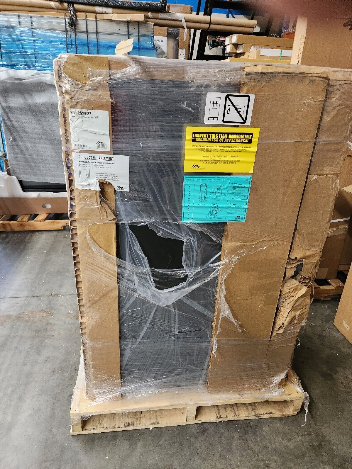 Middle Atlantic BGR-25SA-32 Stand Alone Rack Enclosure (25 U) - Image 5