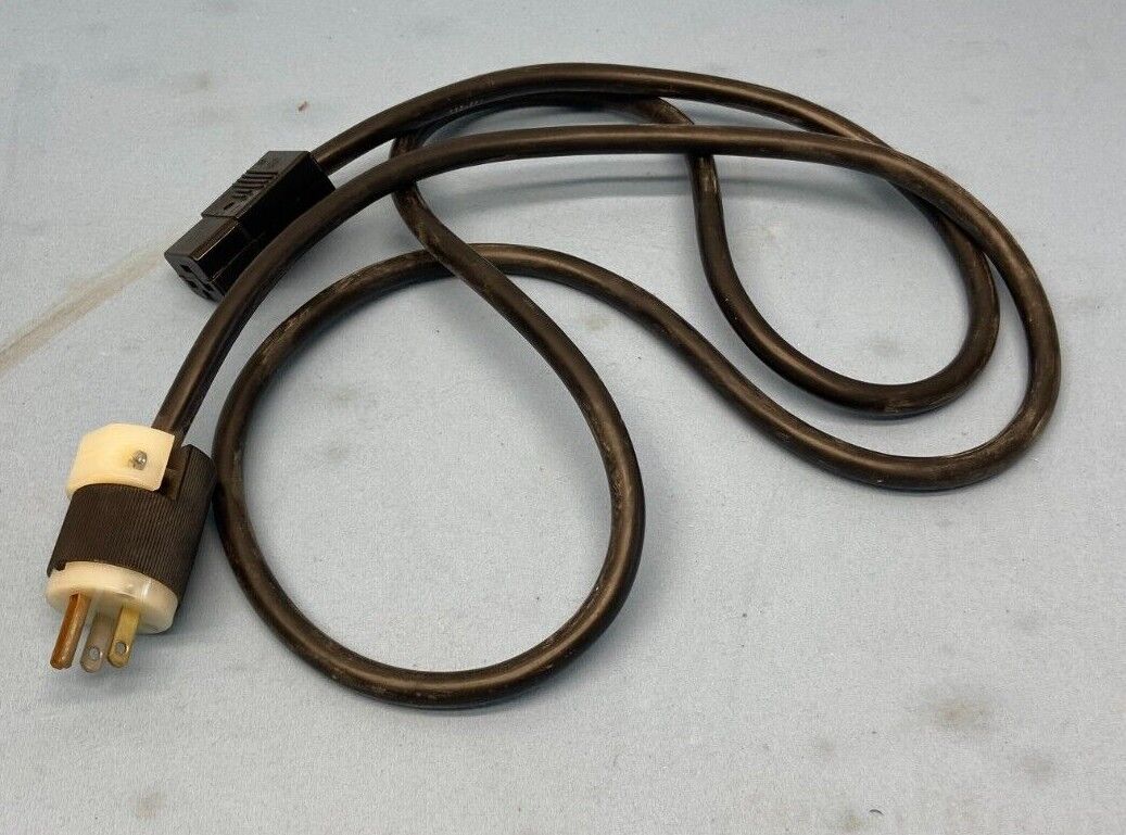 Schaffner NSG 200E Interface Simulator Mainframe and Output cables - Image 4